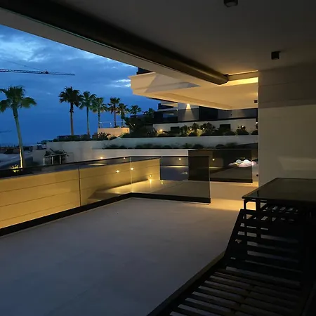 Pearl Garden Apartment *